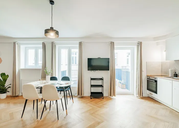 The 15\'S Apartments
