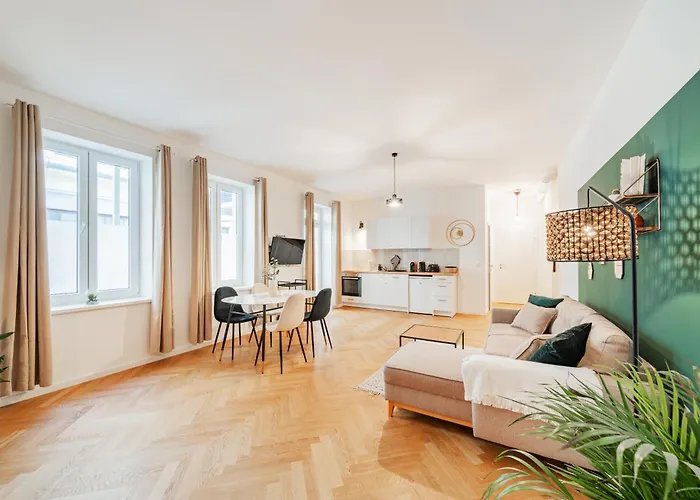 The 15\'S Apartments