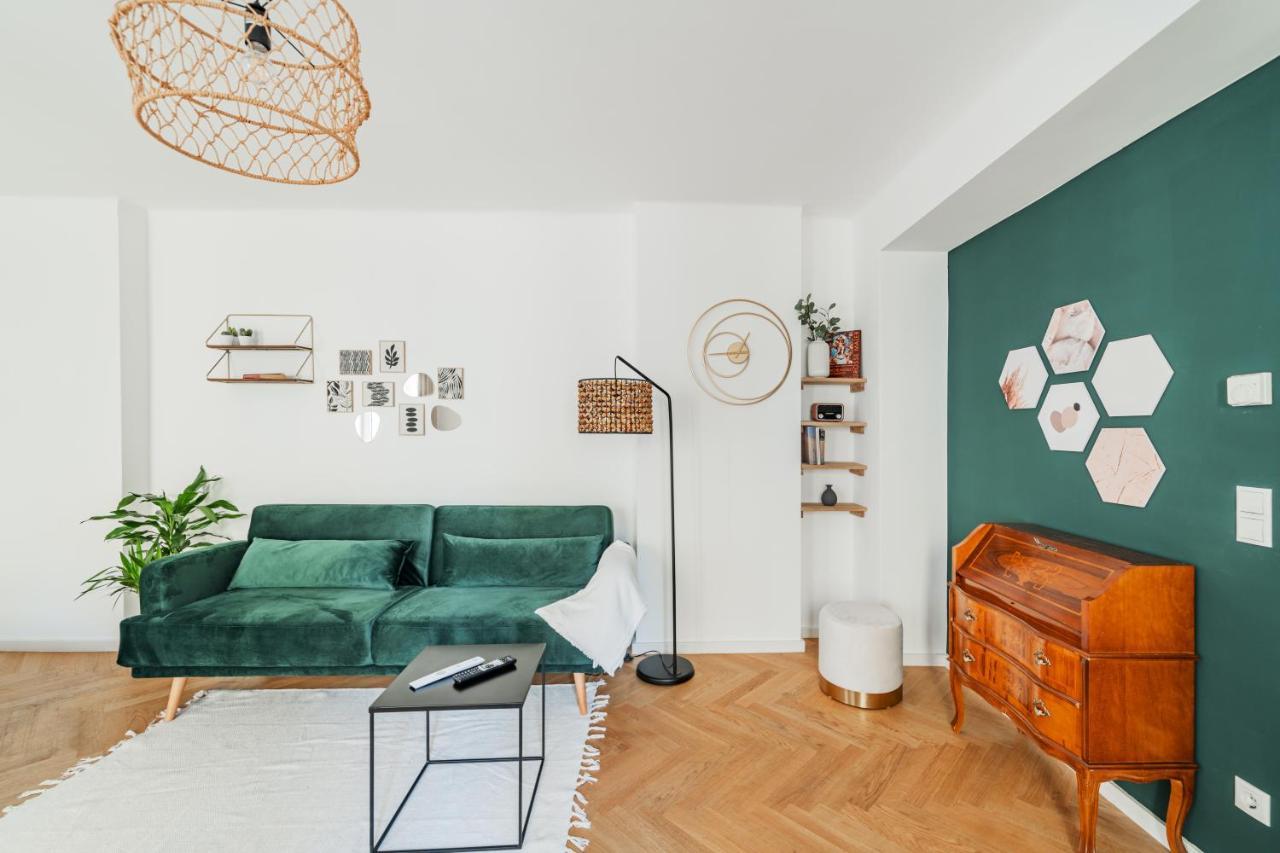 The 15's Apartment