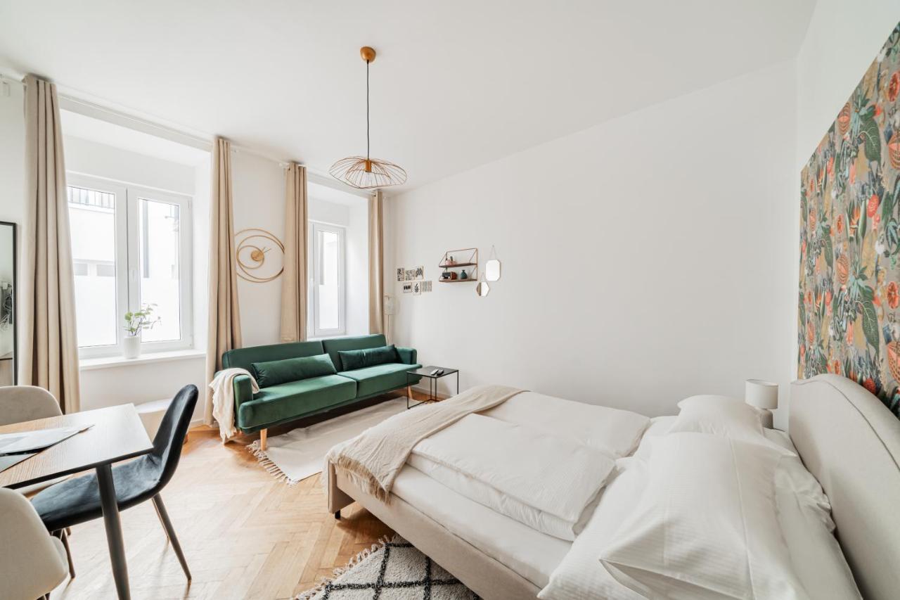 The 15's Apartment