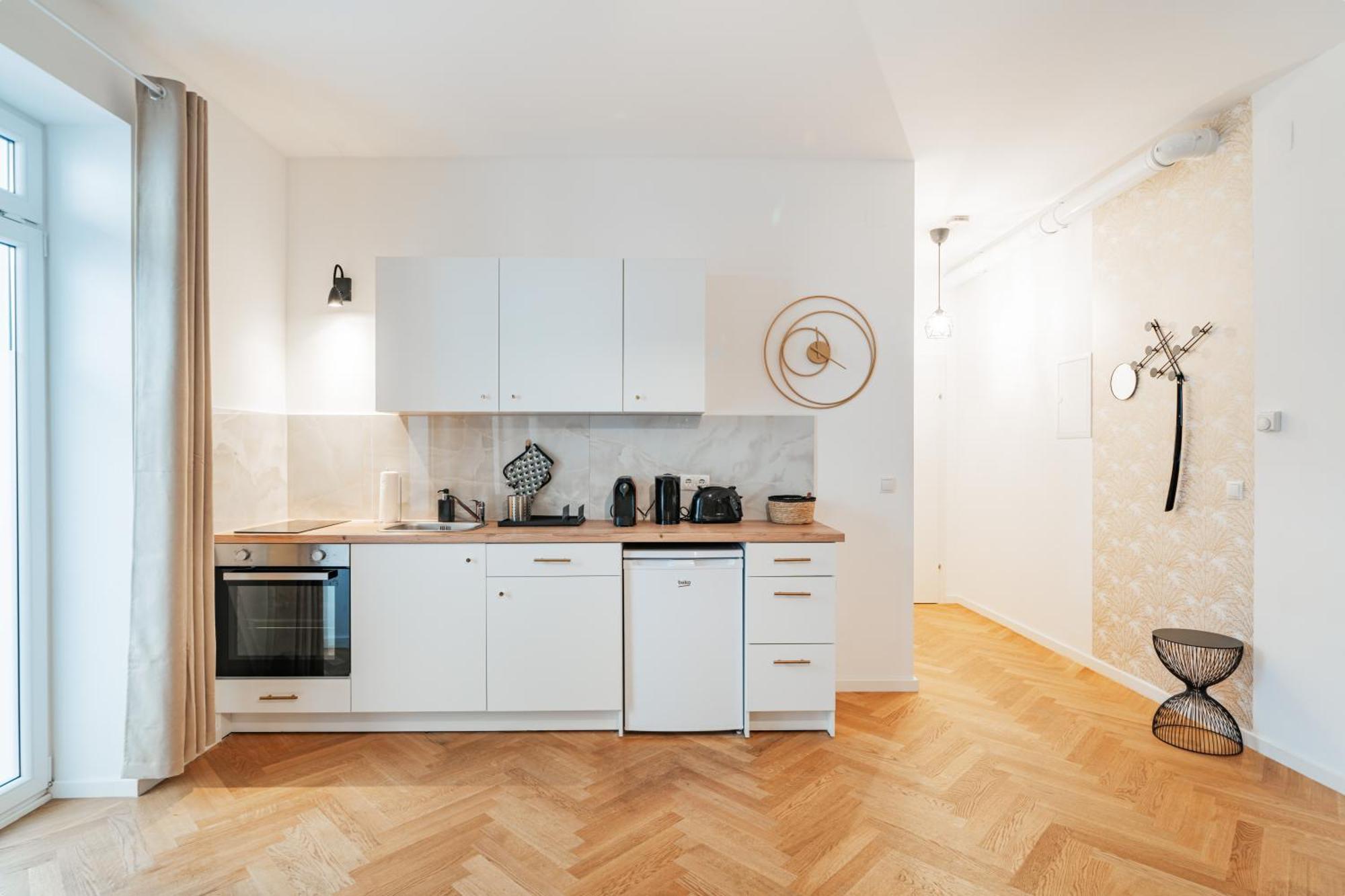 The 15's Apartment *